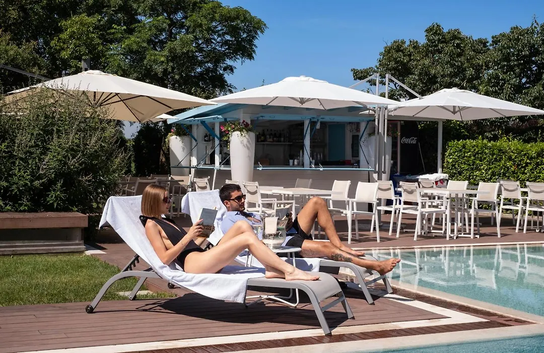 The Ziba Hotel & Spa-1